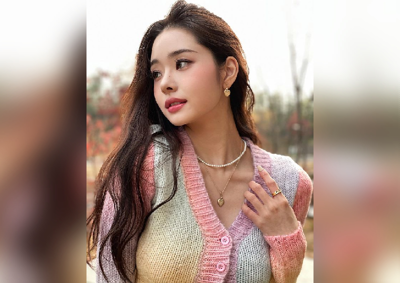 Before Netflix's Single's Inferno, breakout star Song Ji-a received DMs